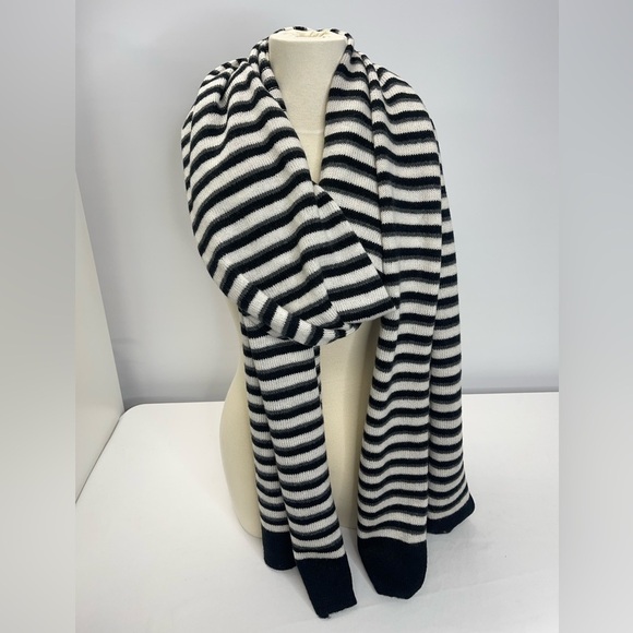 Rebecca Minkoff scarf (PA 2) - Picture 1 of 3